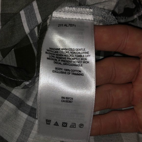 😌Women’s Columbia Button Down Long Sleeve Shirt😌 - Picture 6 of 7